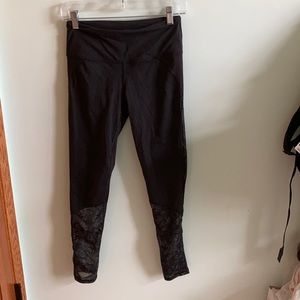 Victoria Sport mesh leggings